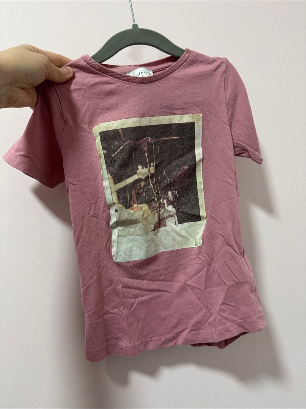 Kids Graphic Short Sleeve Tee in Dusty Mauve